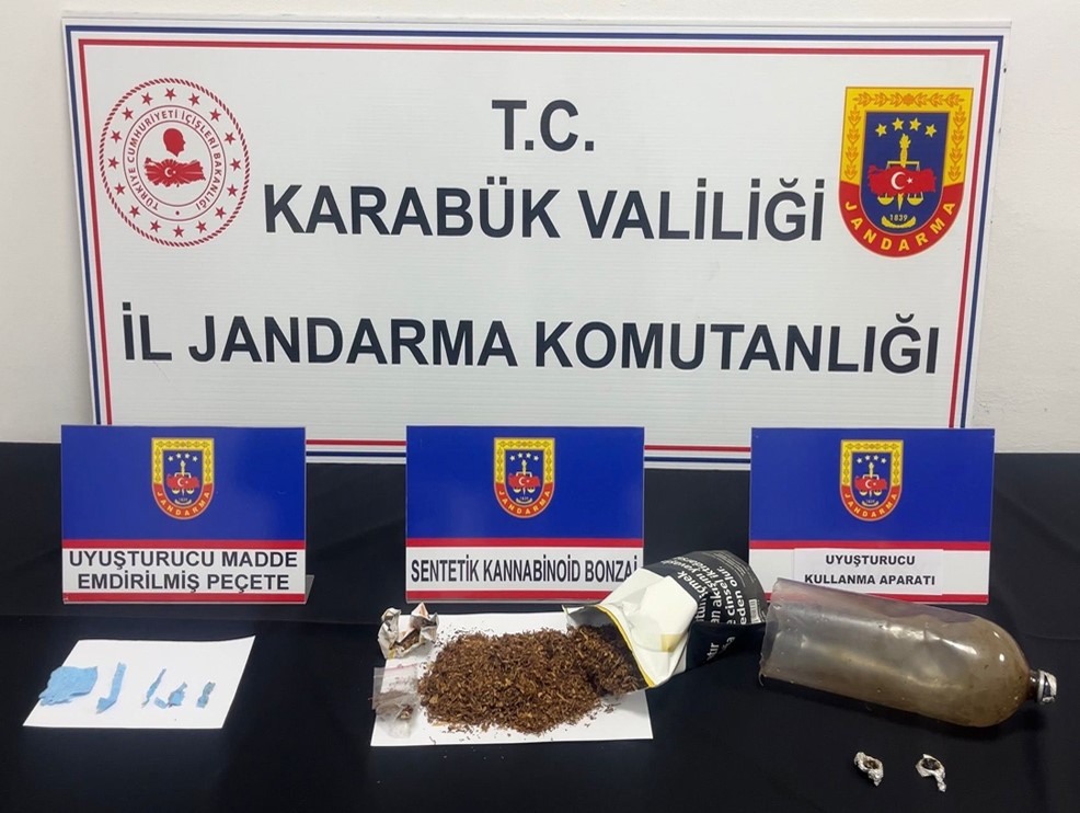 jandarmadan uyusturucu operasyonu 7 supheli adliyeye sevk edildi 1 5knnC9LO
