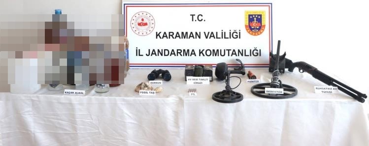 jandarmadan yeni yil oncesi kacak alkol operasyonu 2 gozalti 0 Puy5mIEI