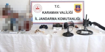 jandarmadan-yeni-yil-oncesi-kacak-alkol-operasyonu-2-gozalti-yyNpHxLH.jpg