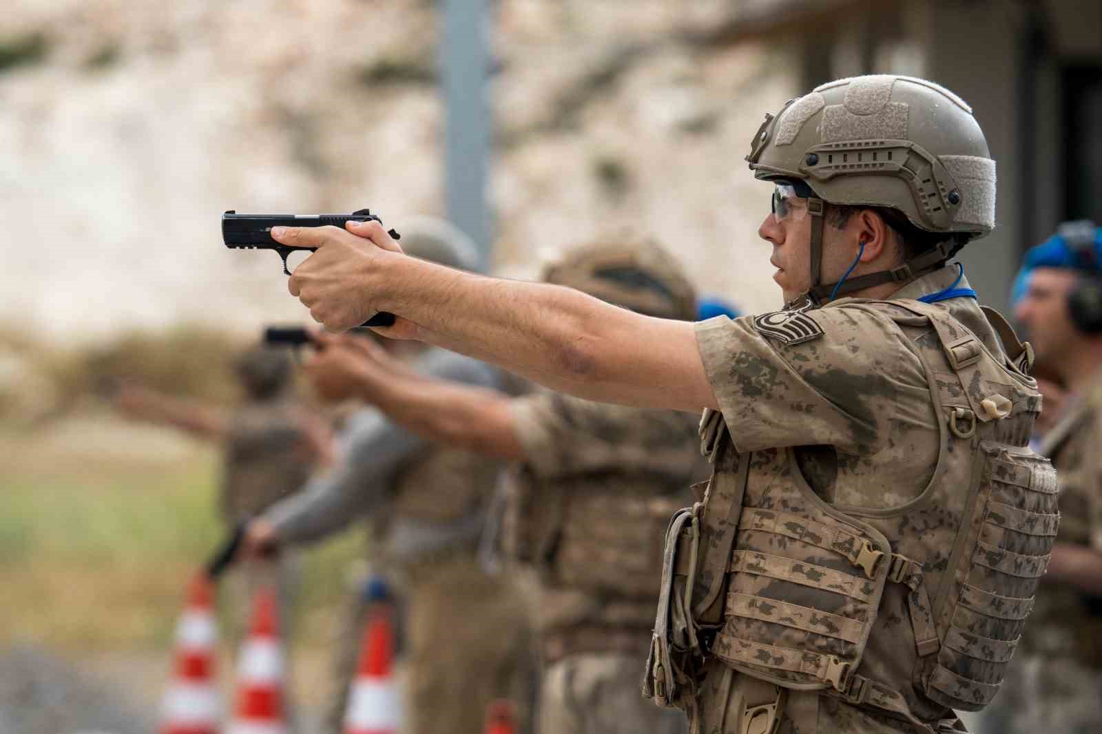 jandarmanin en iyi nisancilari focada belli oluyor 8 P2fmCBNO