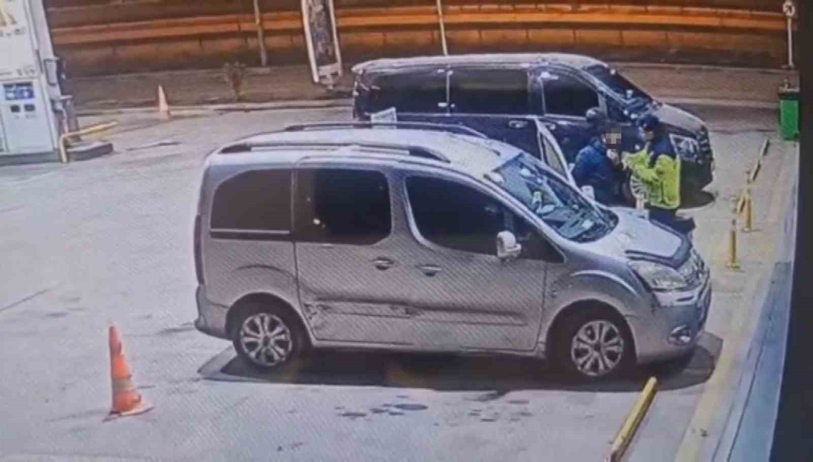 jandarmanin heimlich manevrasi hayat kurtardi 2 StPnH1tC