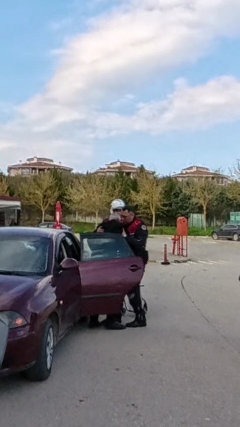 jandarmanin hizli refleksi hayat kurtardi 3