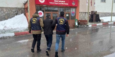 jandarmanin-ikna-ettigi-sahis-iraktan-gelerek-teslim-oldu-skLb9guX.jpg