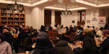 japonyadaki-tokyo-camiinde-iftar-sevinci-Cc6gWE14.jpg