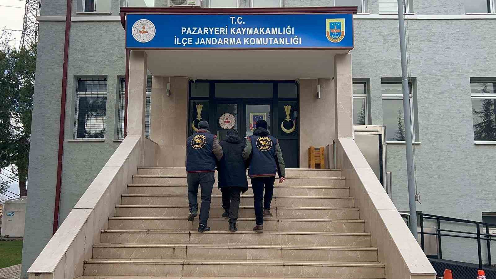 jasat 600 kamera goruntusunu inceledi dolandiriciyi 3 saatte yakaladi 0 zgKiRflj