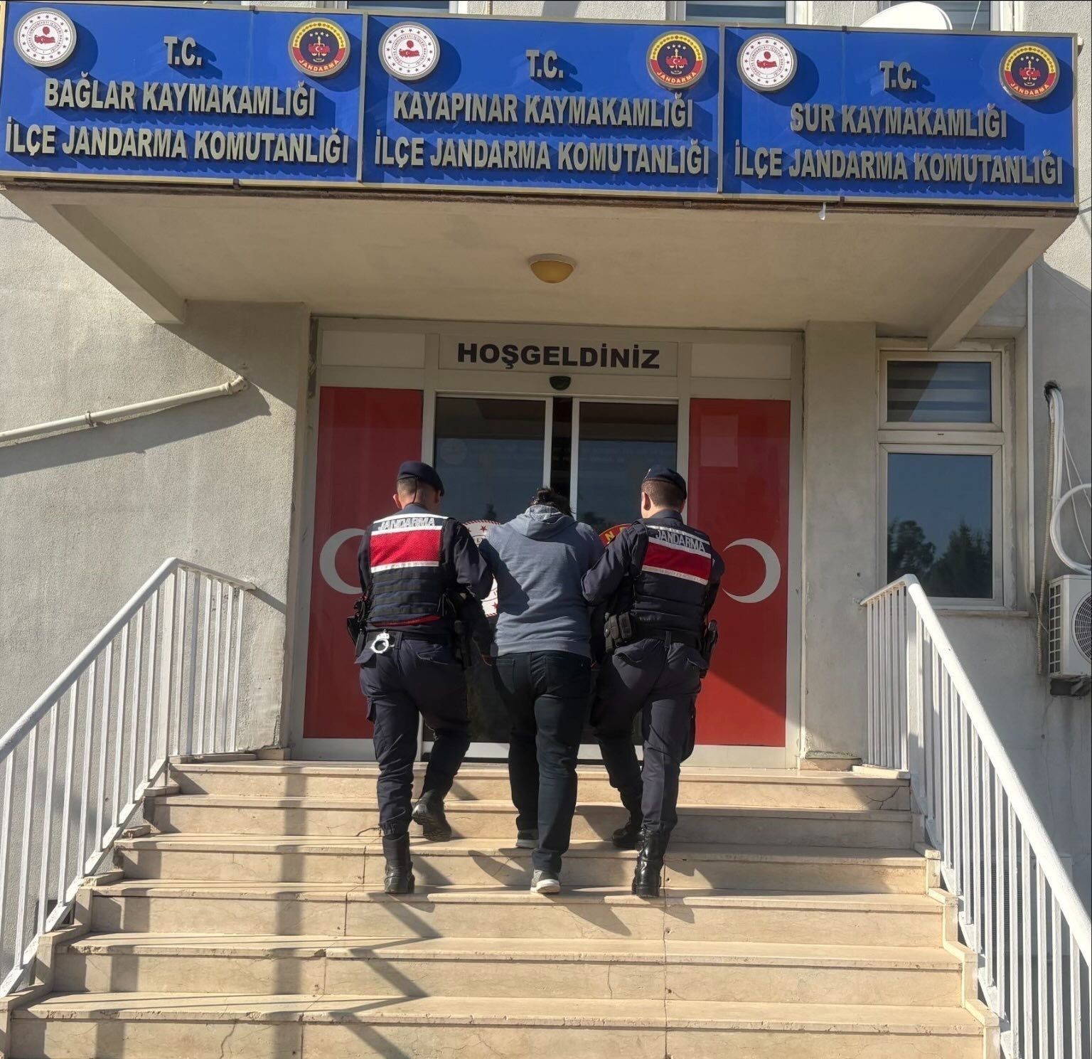 jasat ekipleri aramasi olan 74 kisiyi yakaladi 1 IPzIgI92