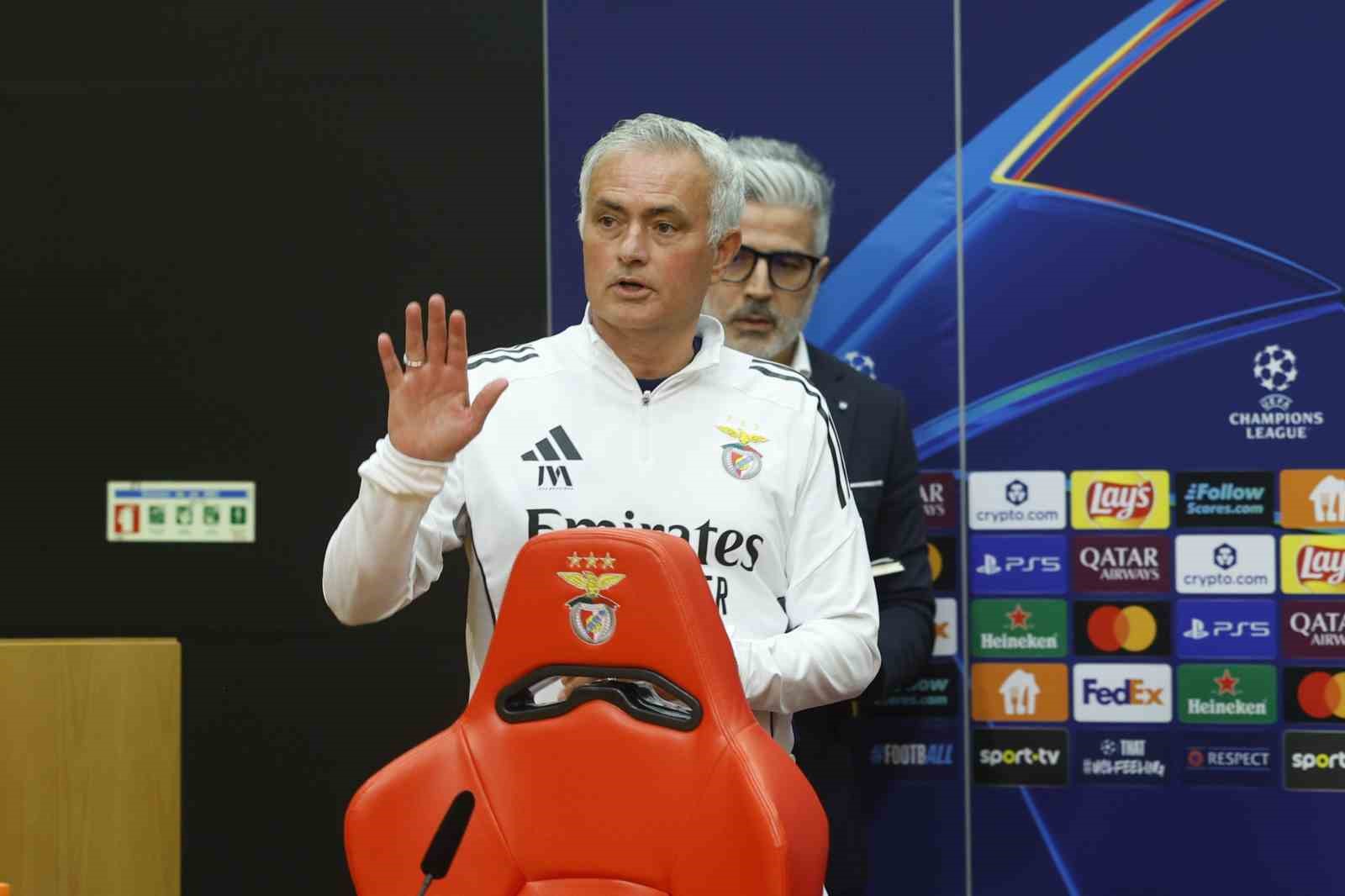 Jose Mourinho, resmen Real Madrid’de 5 jose mourinho resmen real madridde 1 QS8Z6L2U