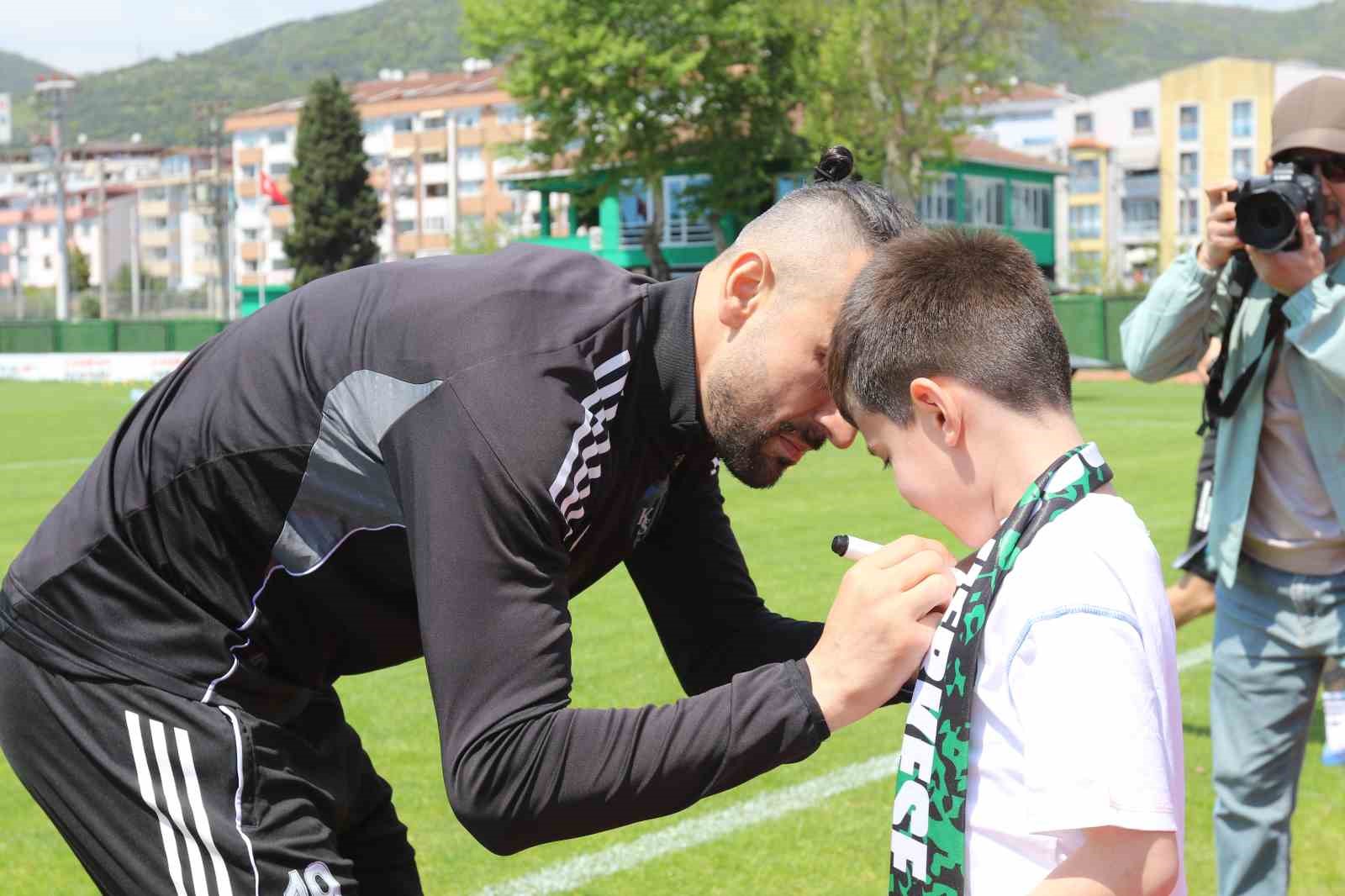 joseph nonge her mac oynamak isterim 3 t8Z3hN9d