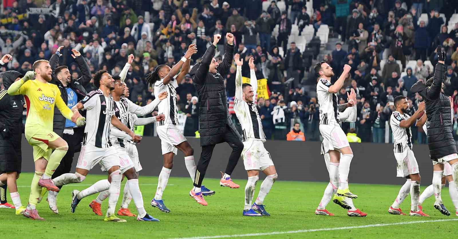 juventus napoliyi farkli maglup etti 1 dKRjeQ7V
