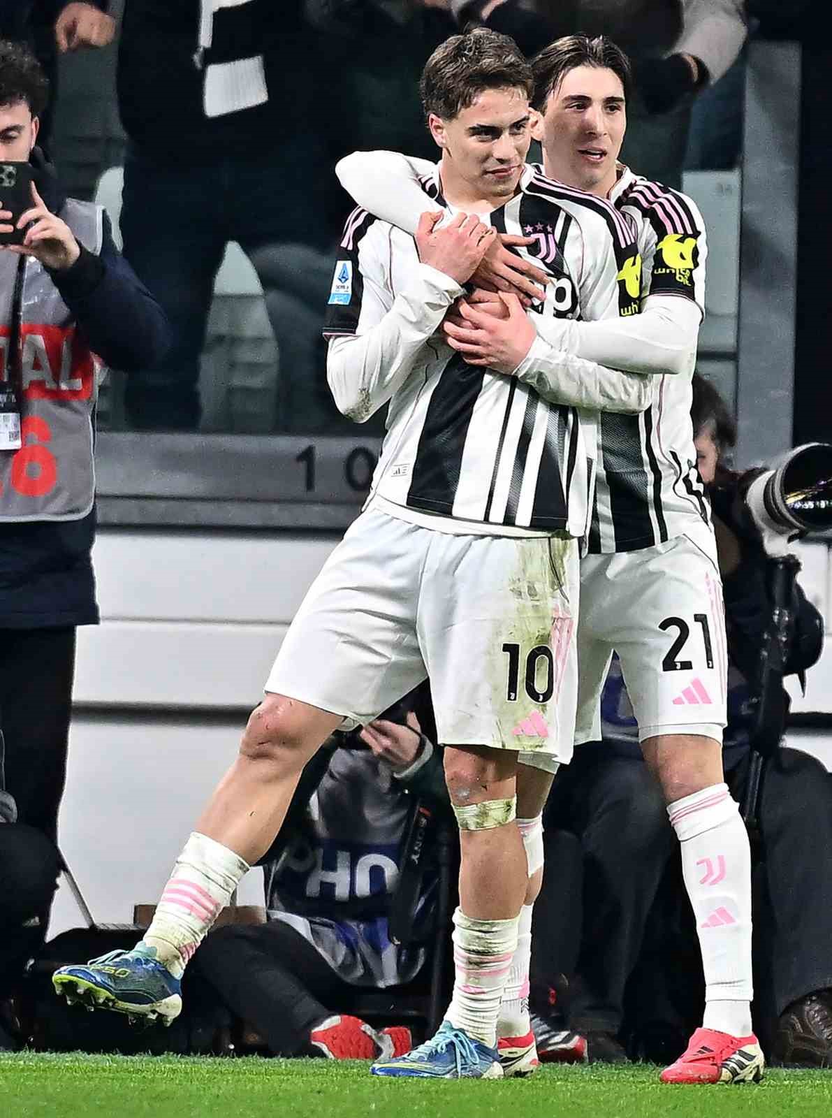 juventus napoliyi farkli maglup etti 5 WIMD1Ce7