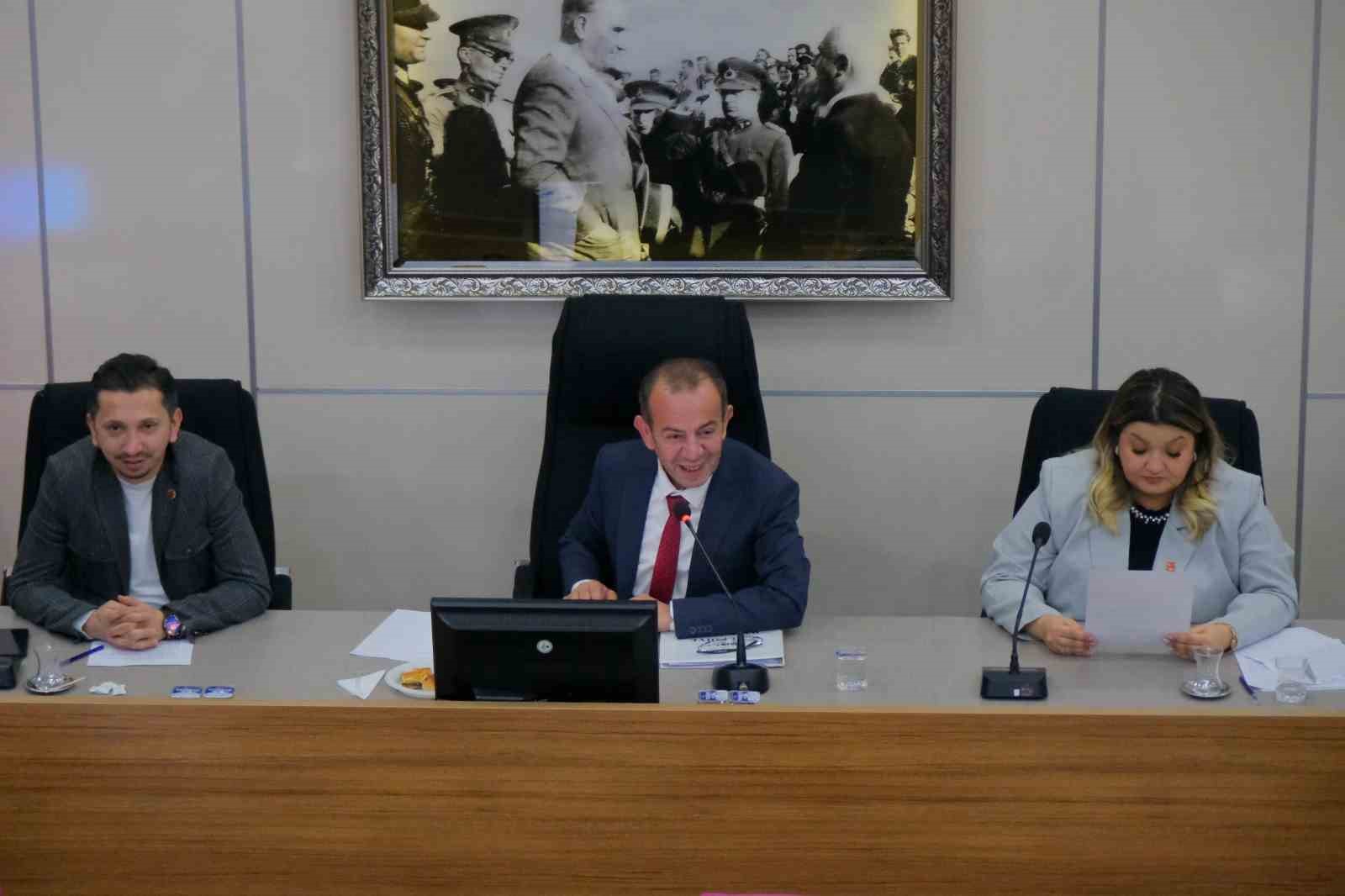 k bede bolu icin kar duasi yapan baskan ozcan allahu teala dualarimi kabul etti 1 OKSGA7KA