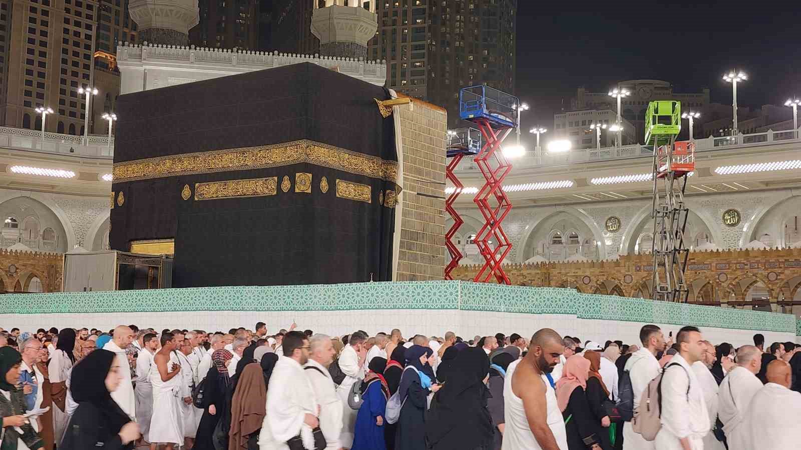 kabe i muazzama duvarlari bakima alindi 2 bM6w3wH6