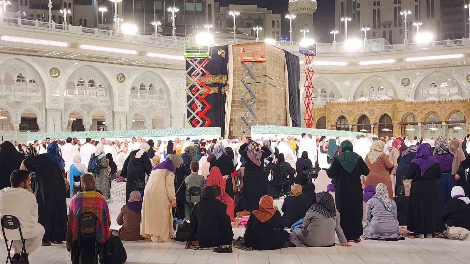 kabe i muazzama duvarlari bakima alindi 3 mvrg8H82
