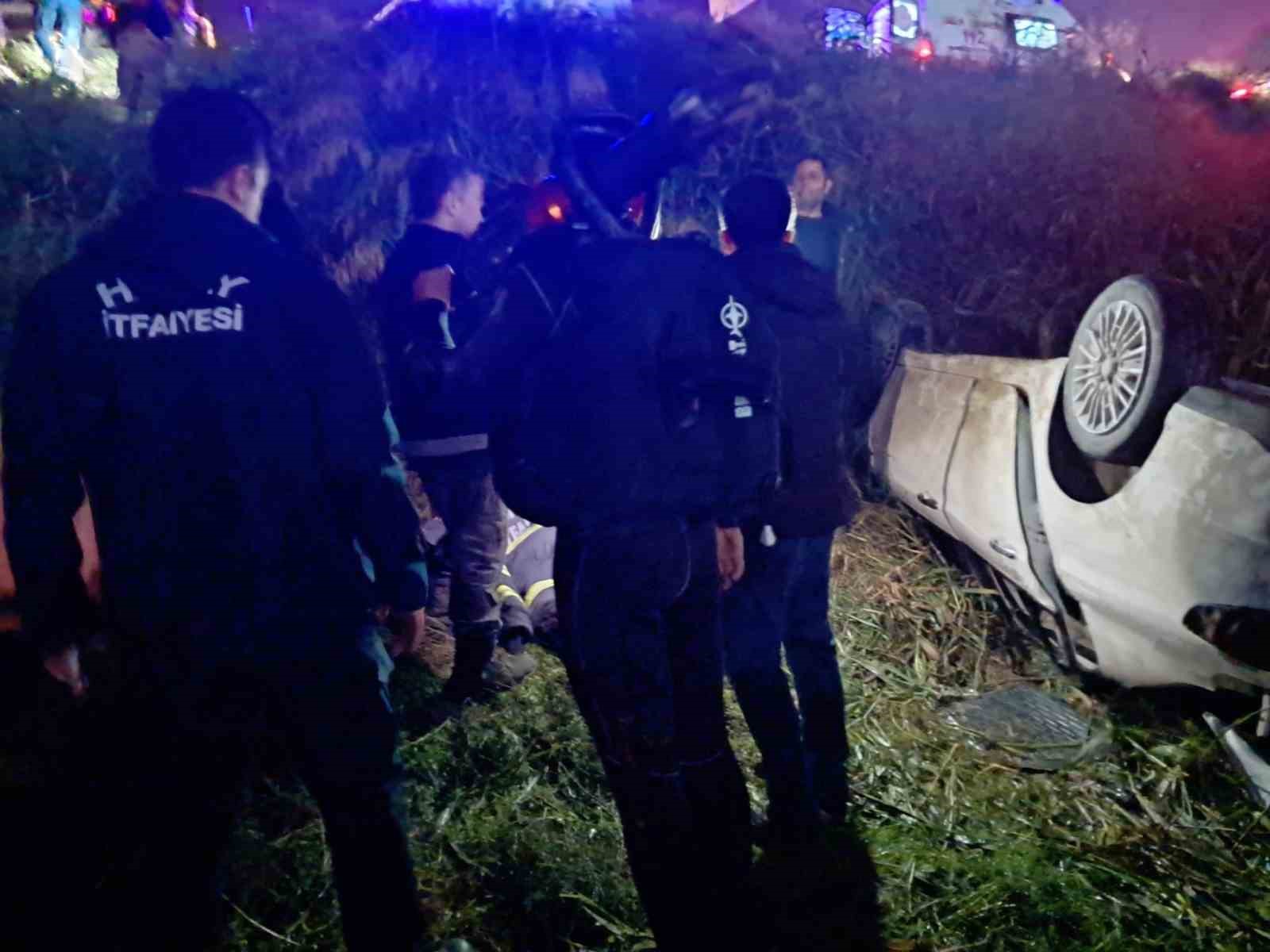 Kaçak göçmen taşıyan otomobil Asi Nehri’ne uçtu: 9 yaralı 8 kacak gocmen tasiyan otomobil asi nehrine uctu 9 yarali 4