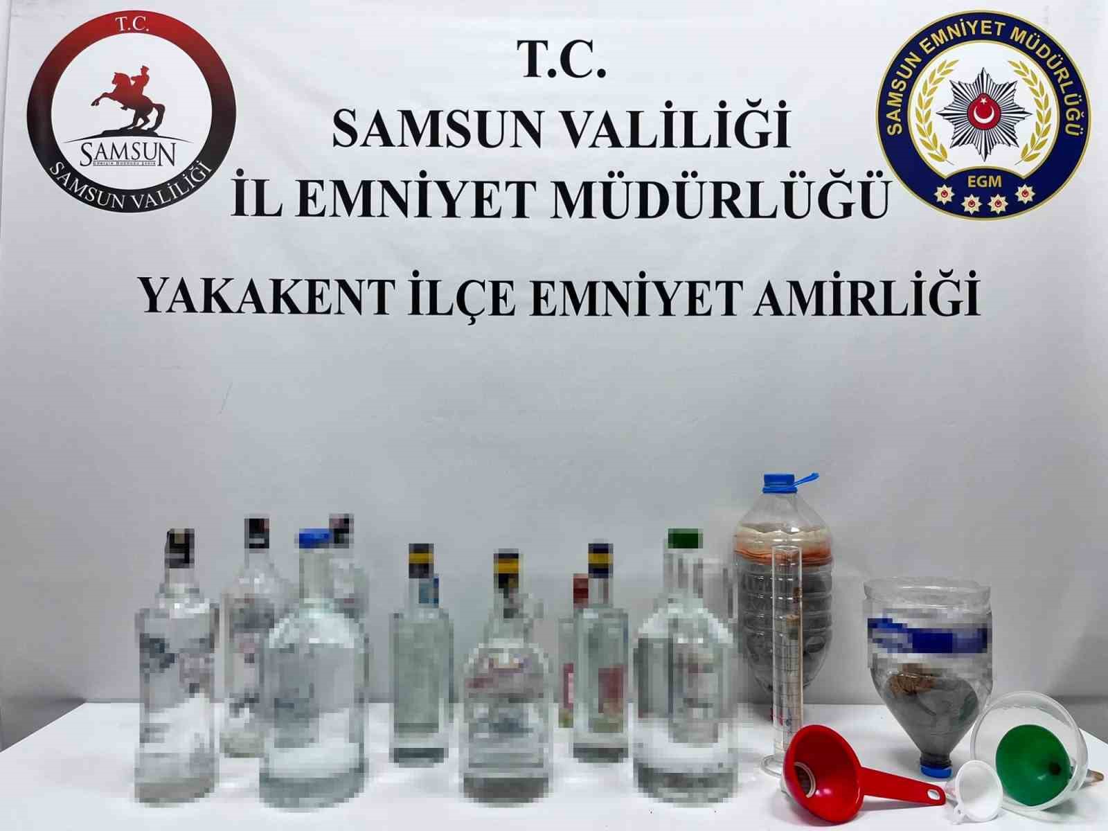 kacak icki ve makaron operasyonu cok sayida urun ele gecirildi 1 g1br8m1A