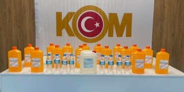 kacak-icki-ve-makaron-operasyonu-cok-sayida-urun-ele-gecirildi-YRA91M2O.jpg