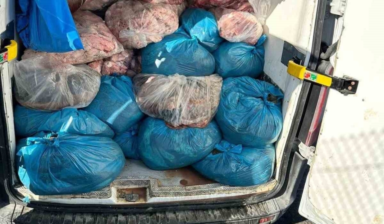 kacak-sakatat-operasyonu-2-ton-ele-gecirildi-rFyWAPQe.jpg