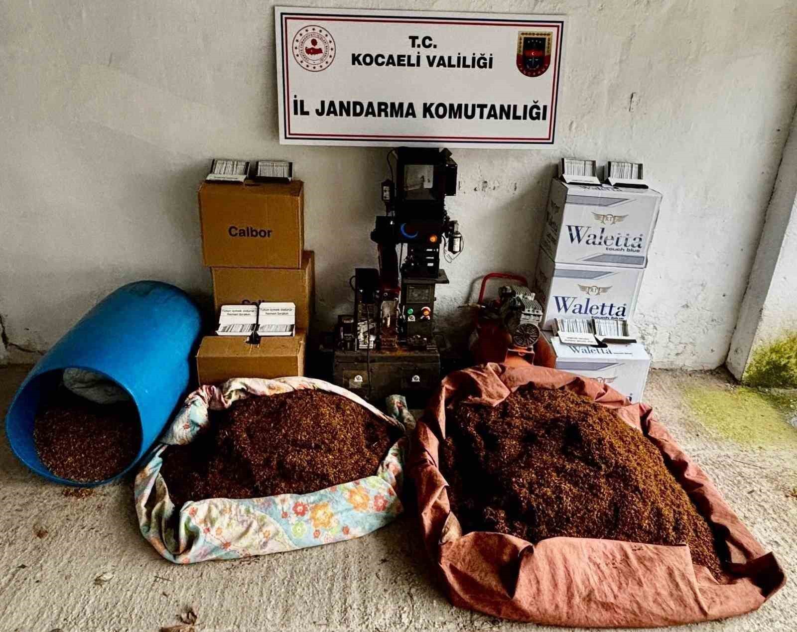 kacak tutun operasyonunda 1 milyon 550 bin liralik urun ele gecirildi 0 eRO8Wj28
