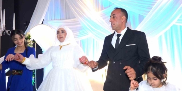 kacarak-evlendiler-14-yil-sonra-ruya-gibi-bir-dugunle-hayallerini-tamamladilar-XRMpwyP9.jpg