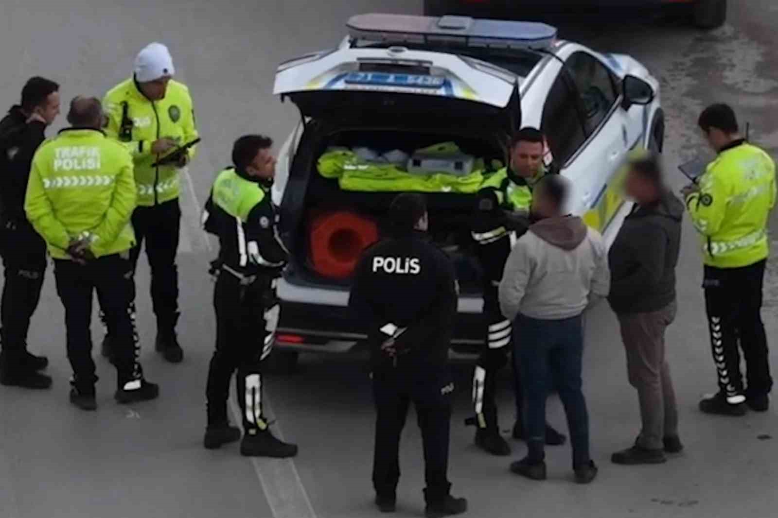 kacis plani ise yaramadi kosarak arac degistirdi yine yakalandi 4 lOlIiUqJ