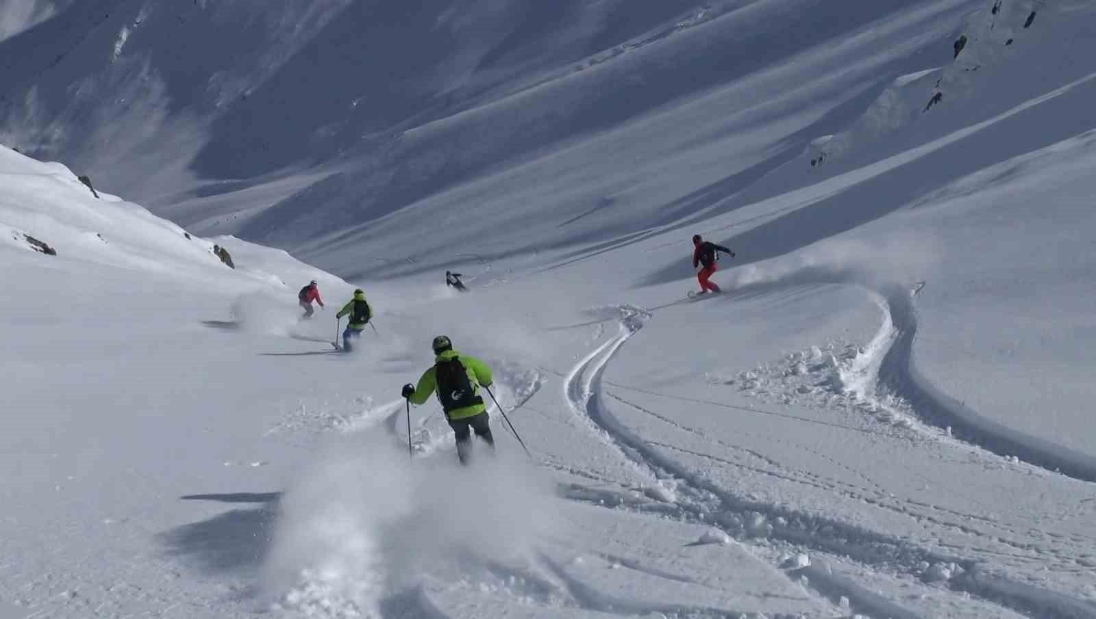 kackarlarda heliski heyecani 21 kez basladi 4 t7G4z8sF
