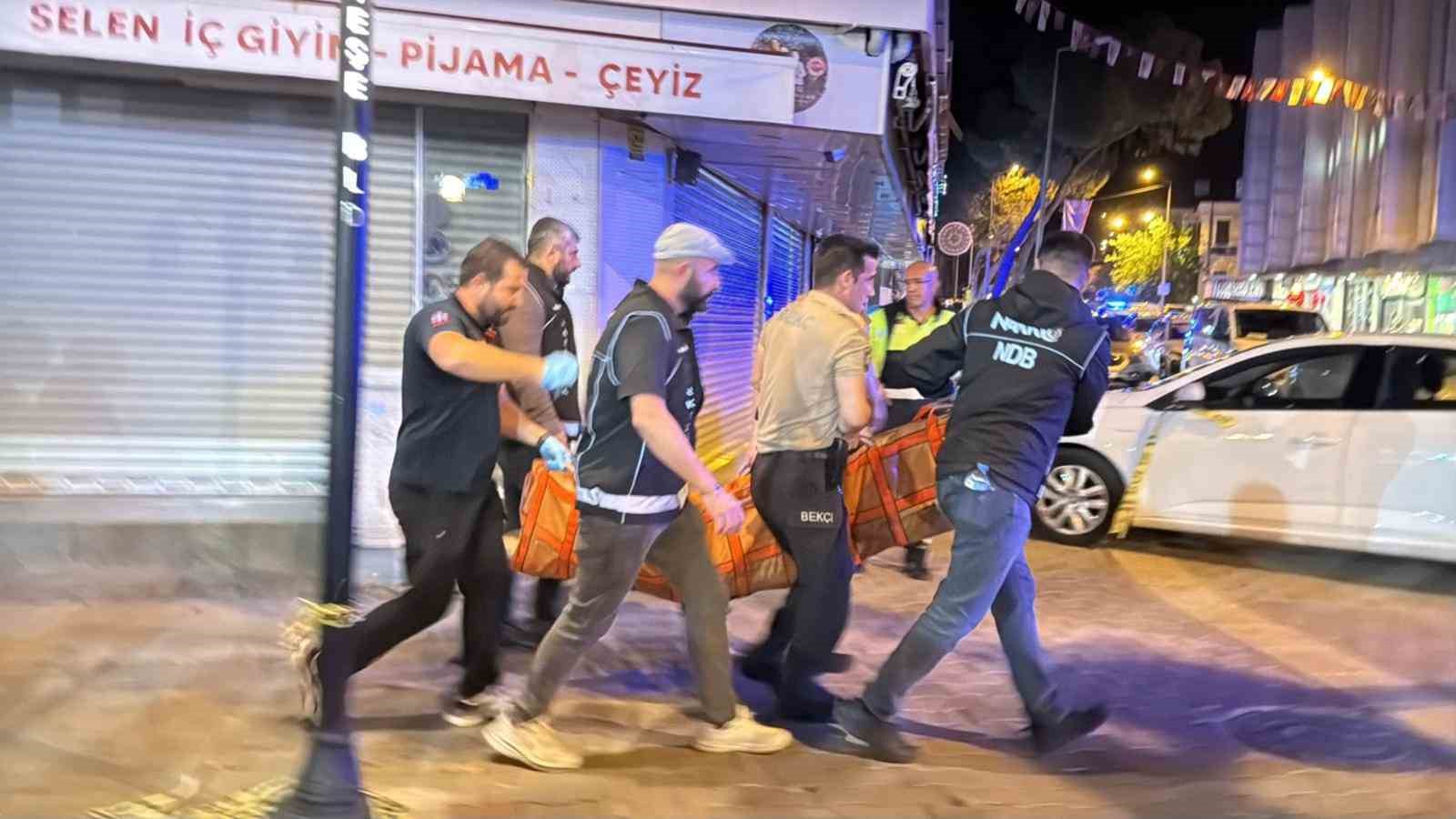kades ihbarina giden polise ates acildi eski esini ve polisi yaralayan sahis intihar etti