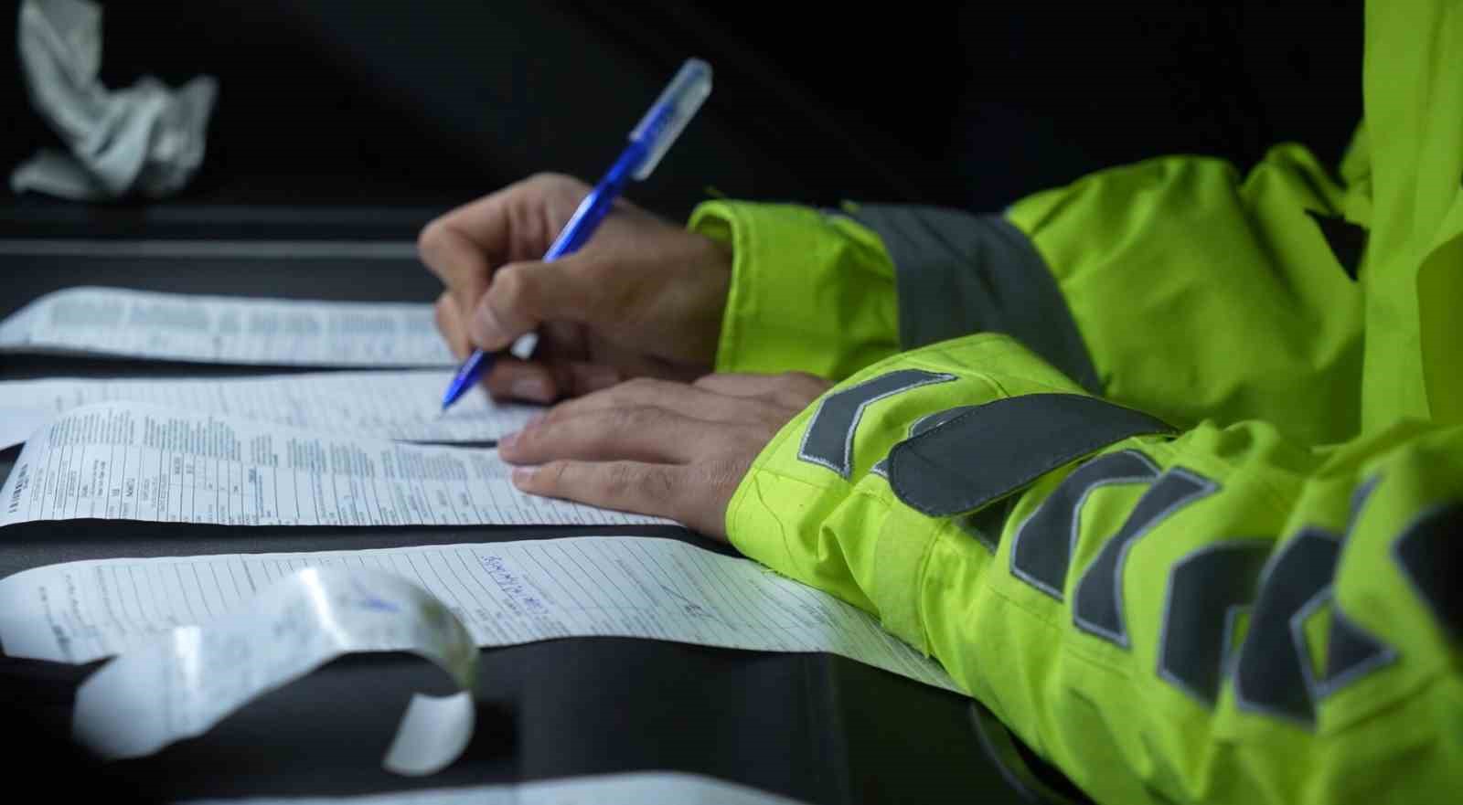 kadikoyde alkol denetimi alkollu suruculere gecit yok 1
