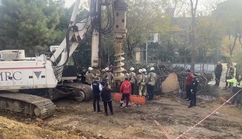 kadikoyde-insaat-santiyesinde-isci-cukura-duserek-yaralandi-8l5zfUzu.jpg