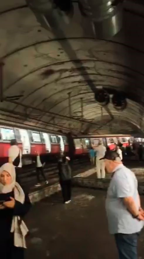 Kadıköy’de metro raydan çıktı, yolcular raylardan yürüyerek tahliye edildi 7 kadikoyde metro raydan cikti yolcular raylardan yuruyerek tahliye edildi 3 uYrff8DN