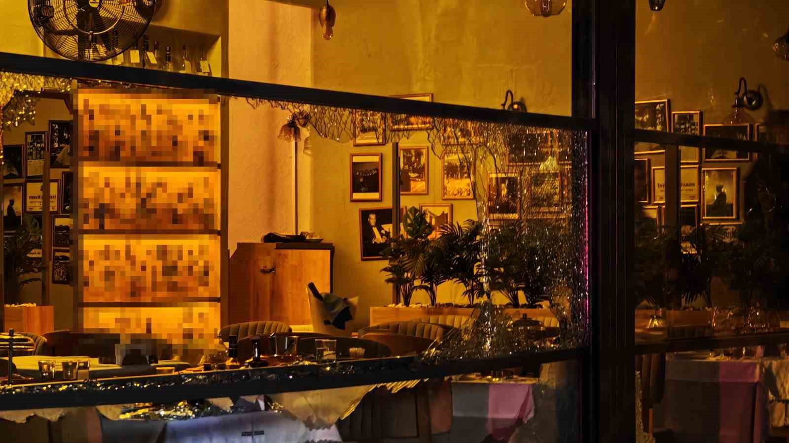 kadikoyde restorana silahli saldiri tartismanin ardindan mekani kursunladi 0 vlEVHyaD
