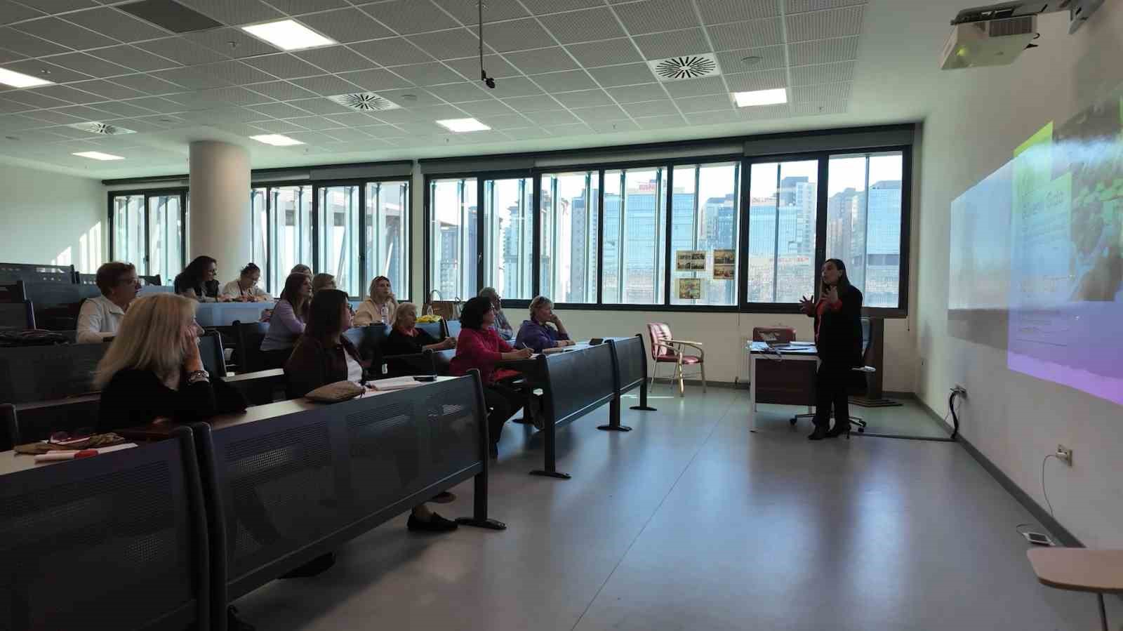 kadikoyde ucuncu yas universitesi ile hayat boyu ogrenme modeli genisliyor 1 weT7u3WN