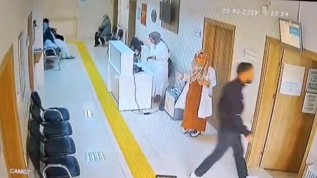 kadin doktora cirkin saldiri 4 9NgMLMUO