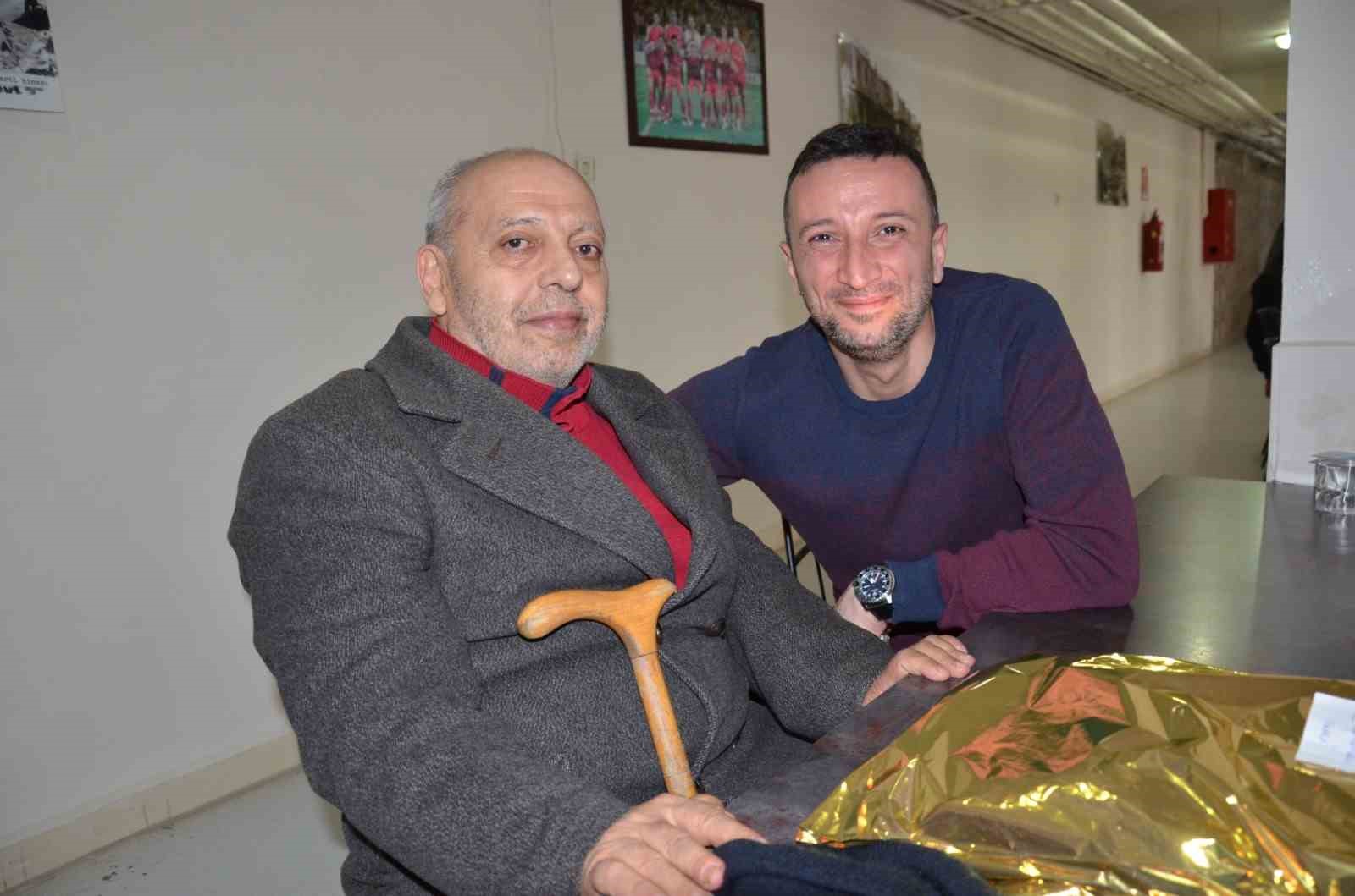 kadin doktorlardan yaslilara sicacik dokunus 4 Hq4piRz1