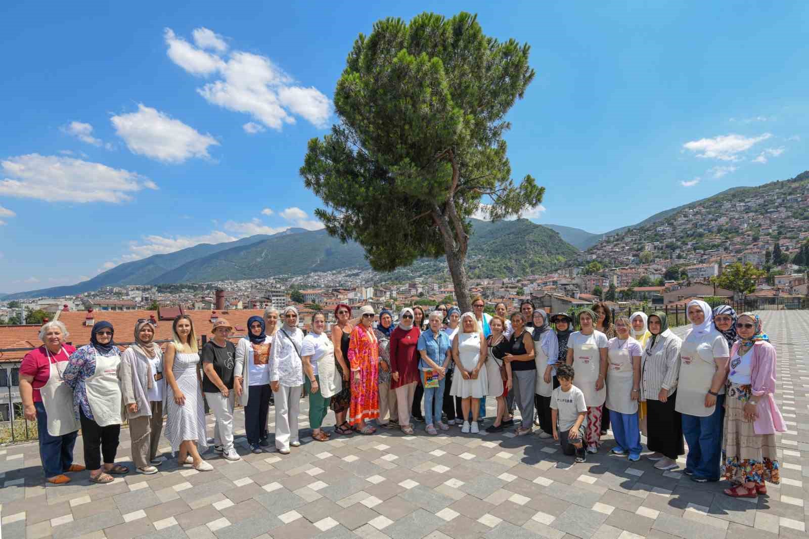 Kadın girişimciler emeklerini sergiledi 9 kadin girisimciler emeklerini sergiledi 5 GrHzDeQQ