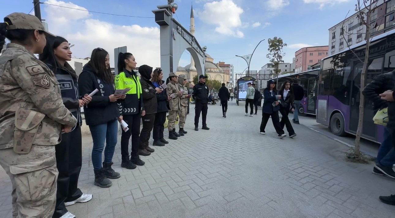 kadin kolluk gucleri alana indi yuksekovada polis jandarma bekci ve zabitadan kadina yonelik siddetle EDrR6WqS