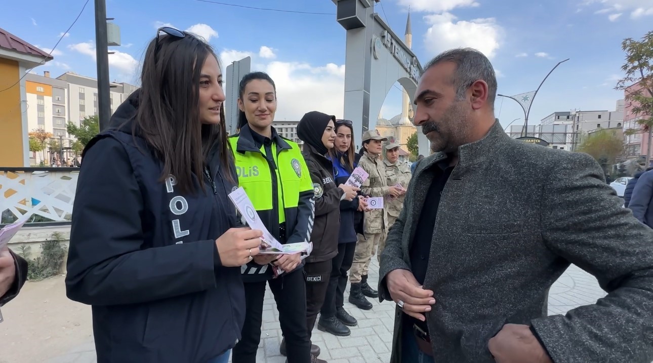 kadin kolluk gucleri alana indi yuksekovada polis jandarma bekci ve zabitadan kadina yonelik siddetle EkcpHGiK