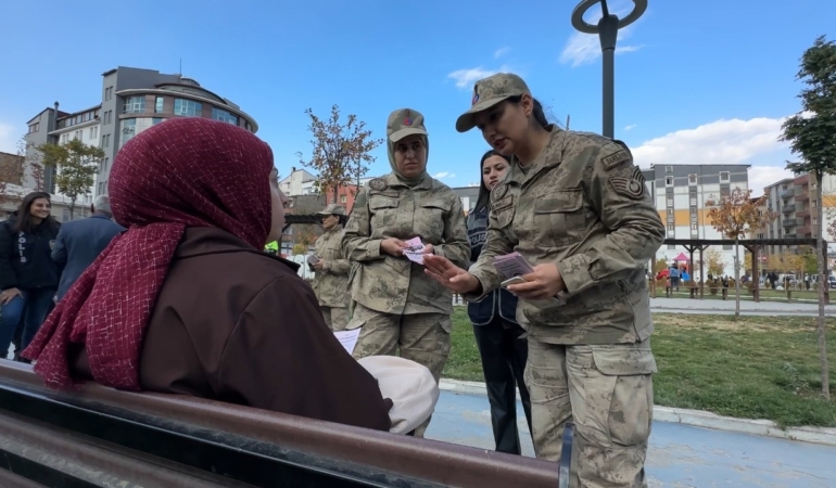 kadin-kolluk-gucleri-alana-indi-yuksekovada-polis-jandarma-bekci-ve-zabitadan-kadina-yonelik-siddetle-FWG6sIer.jpg