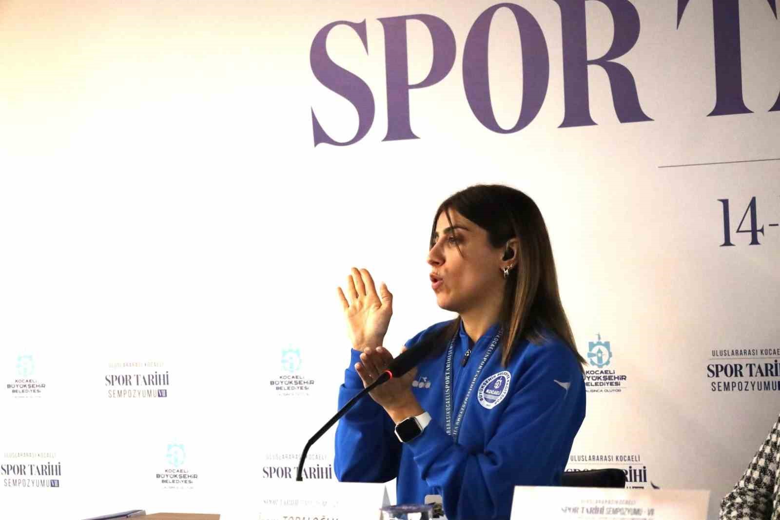 kadin sporcular sempozyumda yasadiklari zorluklari anlatti 1 rDiD5XNv