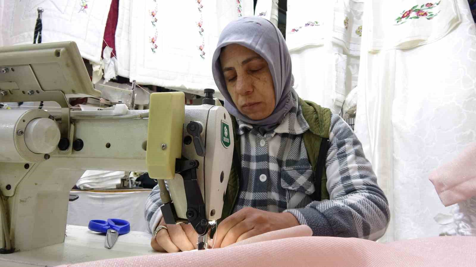 kadin terzi veresiye aldigi makinelerle kendi isini kurdu 1 Adg2yea6