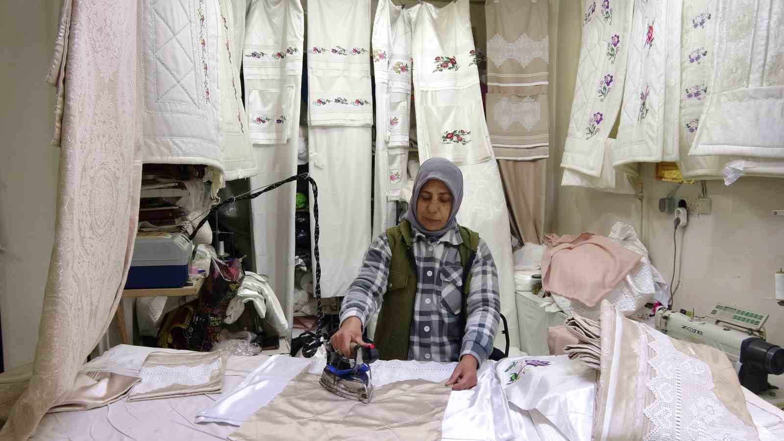 kadin terzi veresiye aldigi makinelerle kendi isini kurdu 3 uGN9MVVS