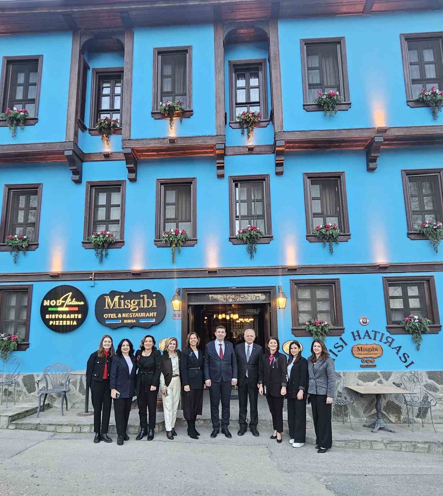 kadinin guclenmesi bursa platformu 10 yasinda 2 qYHIglNC