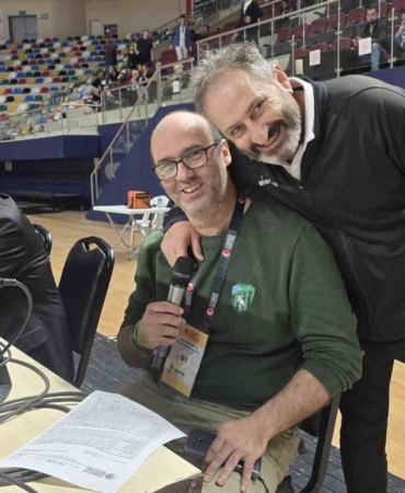 kadinlar-basketbol-super-ligi-macinda-anonscu-olmayinca-gorev-gazeteciye-dustu-FnzelYzc.jpg