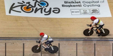 kadinlar-bireysel-sprint-elemeleri-ve-kadinlar-takim-takip-kategorilerinde-toplam-2-dunya-rekoru-kirildi-hp7BxBvF.jpg