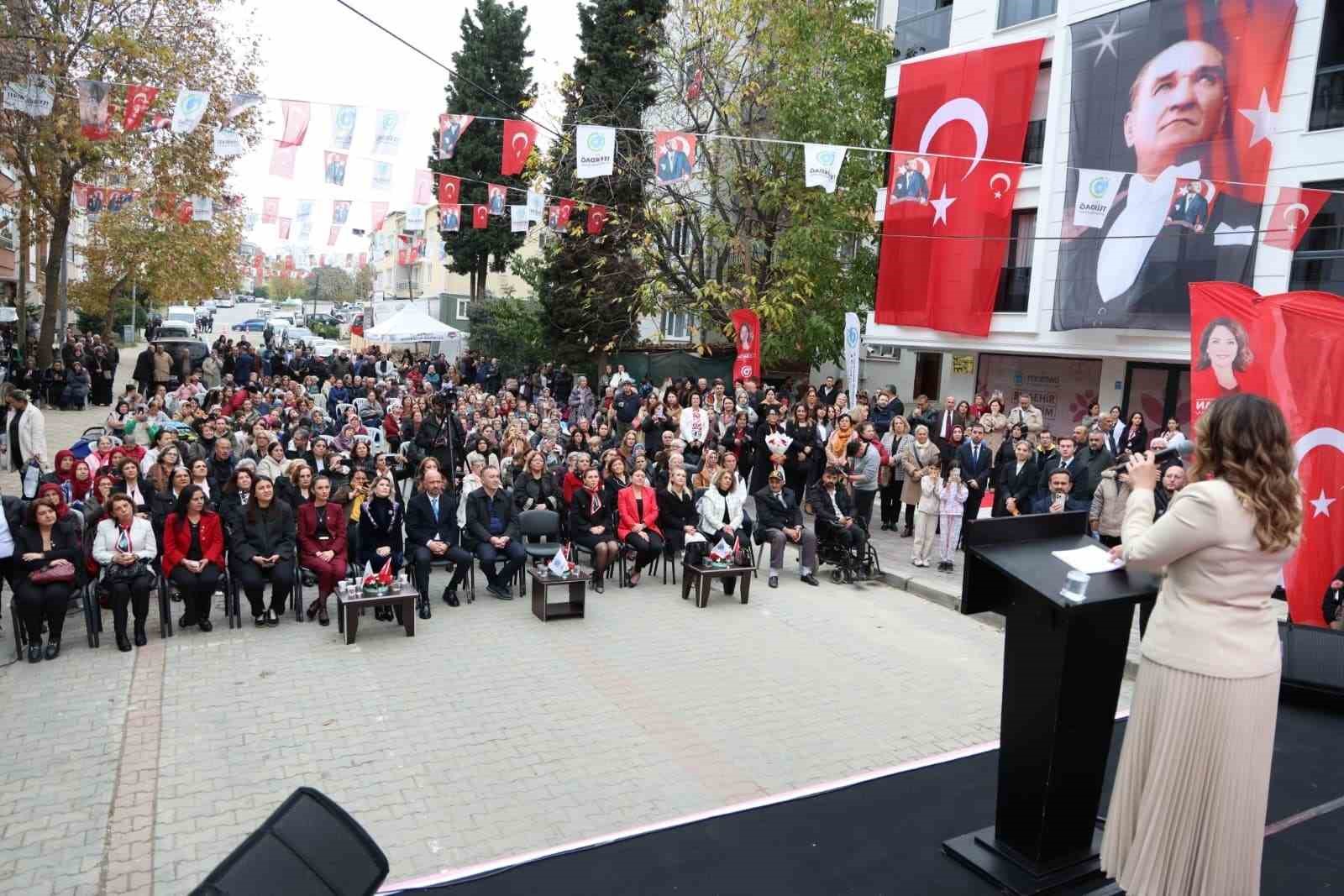 kadinlar uretiyor belediye istihdam ediyor 11 ilceye 11 kres yolda 8 4nUCbK21
