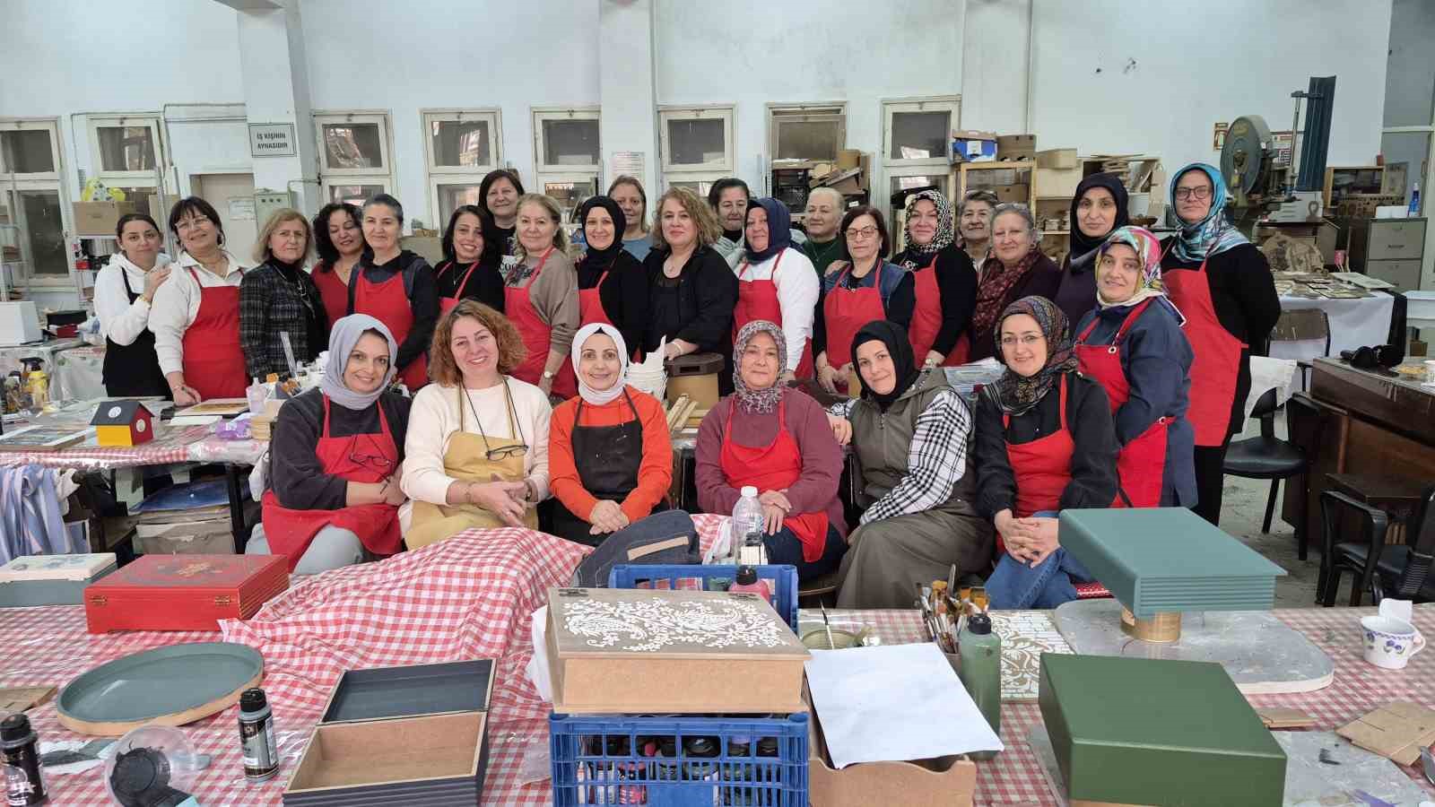 kadinlara ozguven ve meslek kazandiran kurs esimden artik harclik almiyorum 10