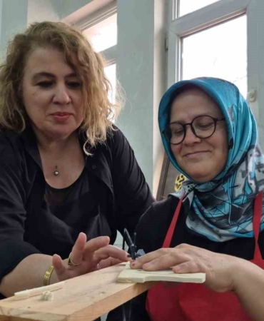 kadinlara-ozguven-ve-meslek-kazandiran-kurs-esimden-artik-harclik-almiyorum-7OTwxvCr.jpg
