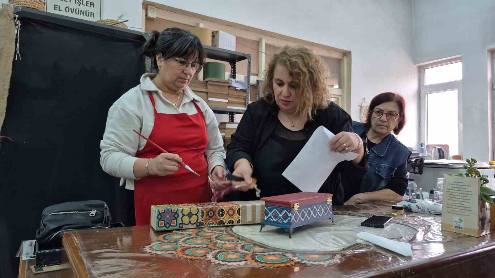 kadinlara ozguven ve meslek kazandiran kurs esimden artik harclik almiyorum 9 iVpPU6el