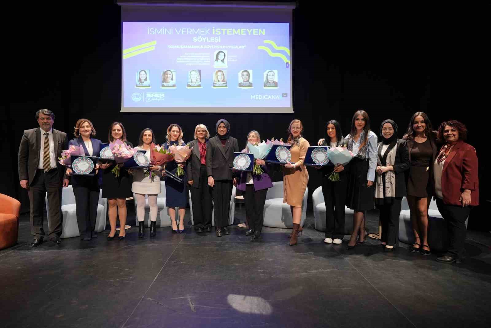 Kadınların gücü aynı sahnedeydi: İlham veren hikâyeler paylaşıldı 4 kadinlarin gucu ayni sahnedeydi ilham veren hik yeler paylasildi 0 psiGkyV8