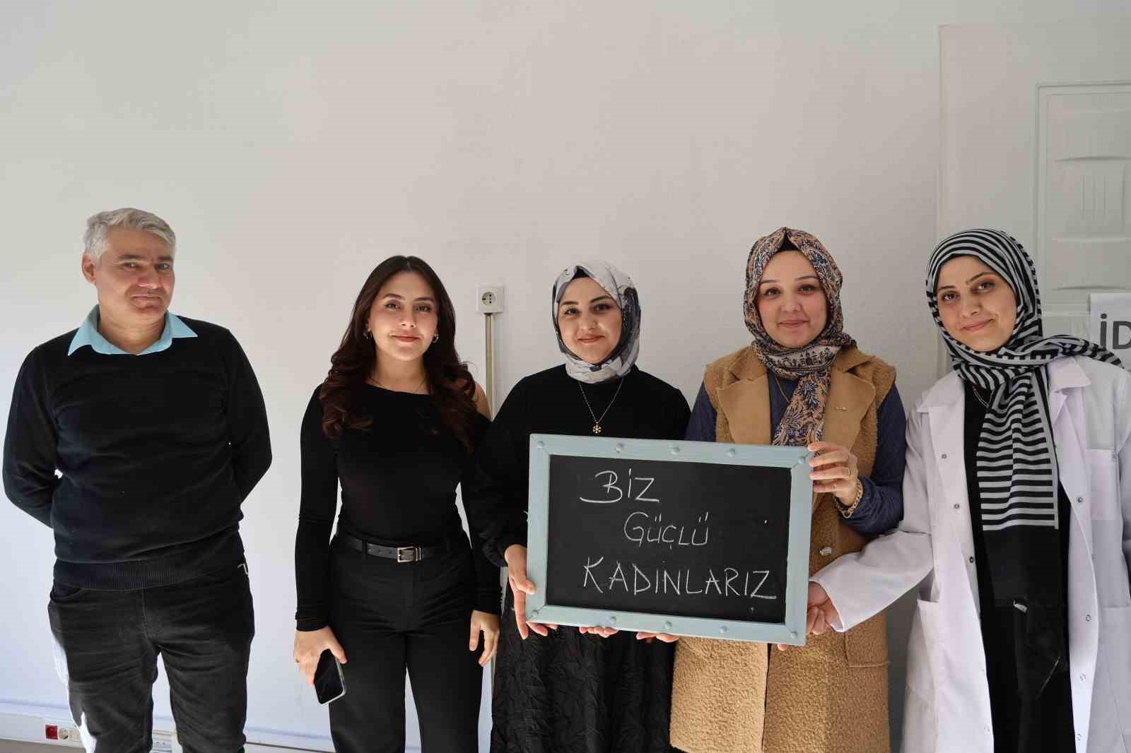 kadinlarin hobisi aile destek merkezinde ekonomik gelire donustu 9 ObnbMk3h