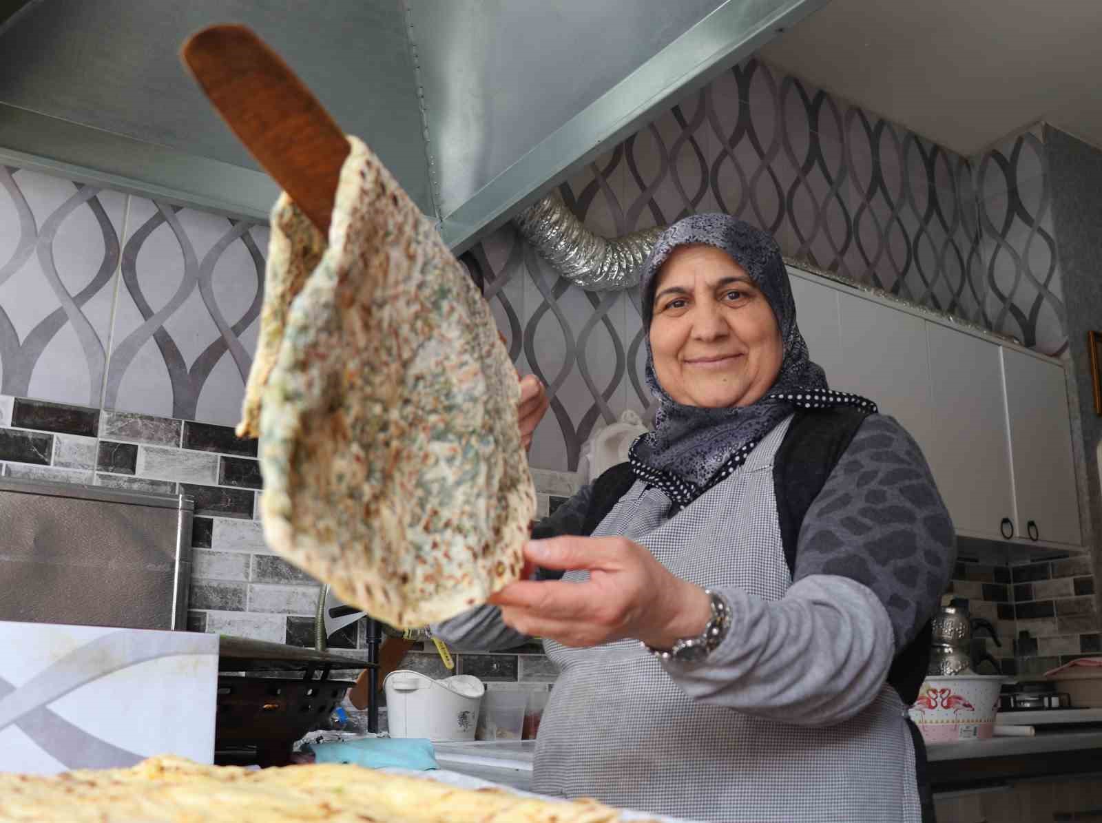 kadinsin yapamazsin dediler gozleme satarak 10 cocuk buyuttu 0 sp3FNeyt